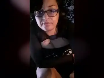 Athena_lions  live sex cam