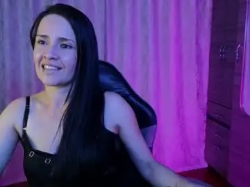 Cristal_hilton_10  live sex cam