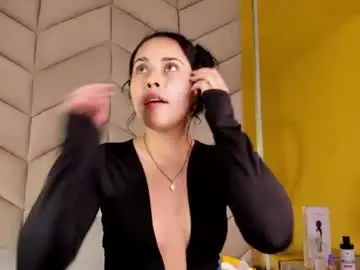 Elavictoria  live sex cam