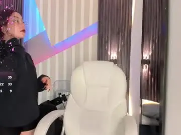 Emily_layton  live sex cam