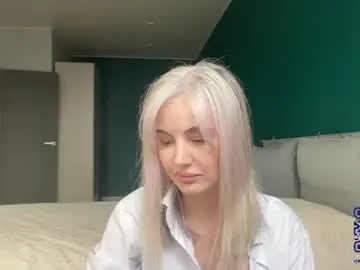 Hallie_mitchell  live sex cam