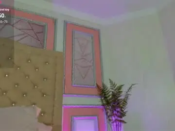 Hot_luna_x  live sex cam