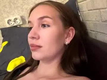 Isarayner  live sex cam