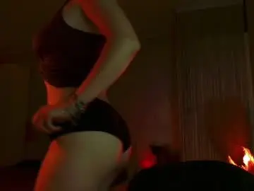 Katykatya  live sex cam