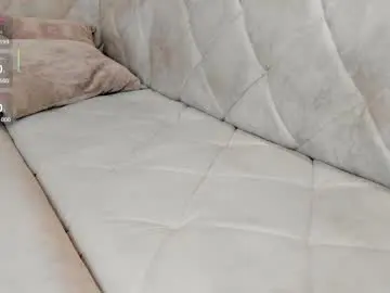 Kittysola  live sex cam