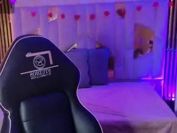 Kristen_tay  live sex cam