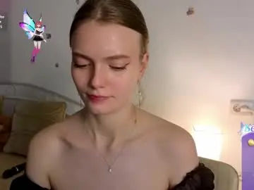 Livia_hot  live sex cam