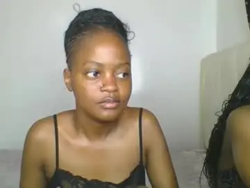 Maira_luv1  live sex cam