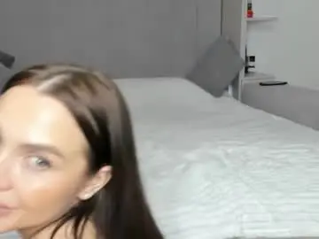 Me_lina_  live sex cam