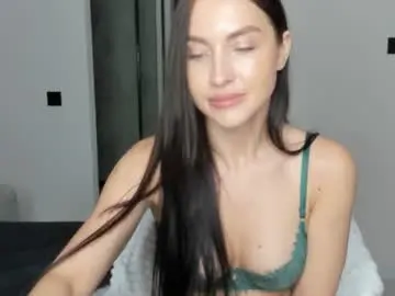 Me_lina_  live sex cam