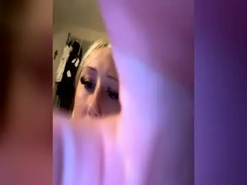 Shellbell00  live sex cam