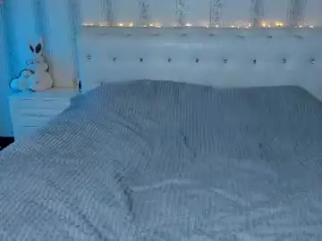 Sunnyhuff  live sex cam