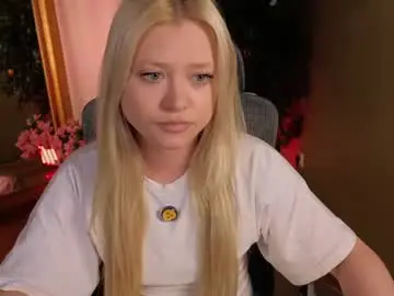 Uwu_vi  live sex cam