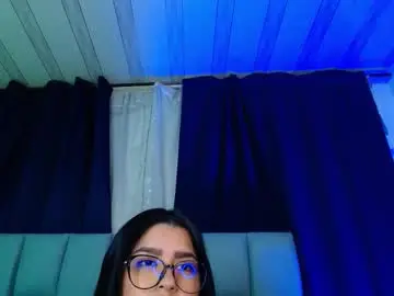 Emilyy05_  live sex cam