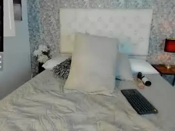 Emma_ruizz_  live sex cam