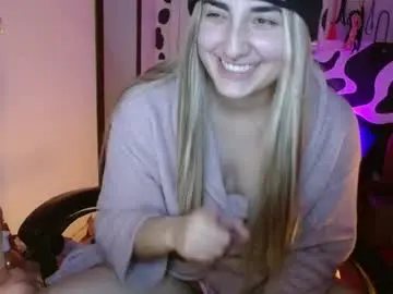 Hi_elora  live sex cam