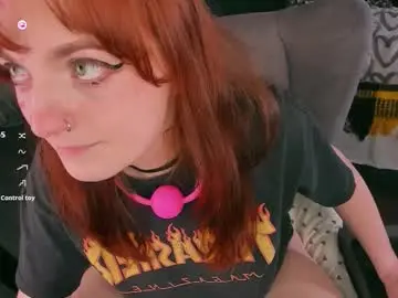 Juliet_schoolgirl  live sex cam