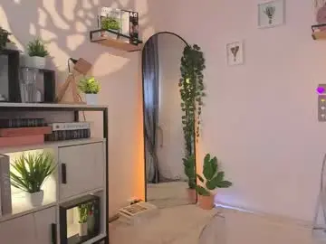 Lela_ryan  live sex cam