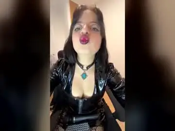 Mistressnoire23  live sex cam