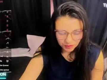 Queenrose94  live sex cam