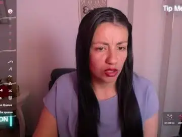Queenrose94  live sex cam