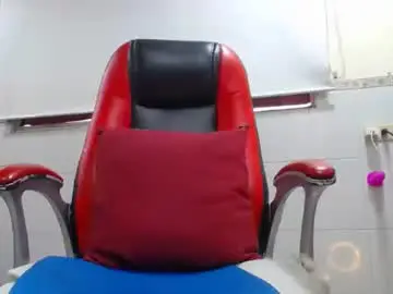 Sexy_mature_hot01  live sex cam