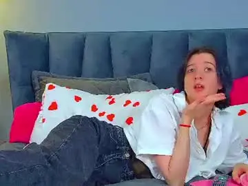 Anneavelin  live sex cam