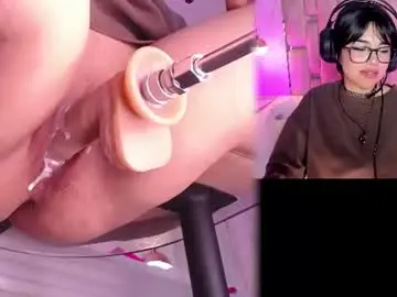 Ariaddams  live sex cam