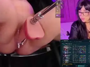 Ariaddams  live sex cam