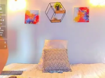 Cristalqueen21  live sex cam