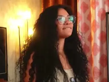 Kaliakross  live sex cam