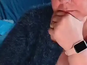 Laureanne50  live sex cam