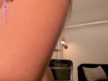 Lisaflowersx  live sex cam