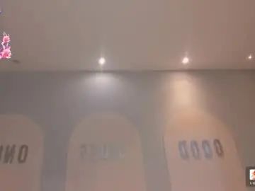 Lisaflowersx  live sex cam