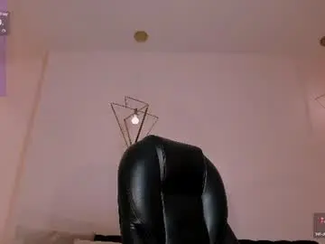 Lisaflowersx  live sex cam
