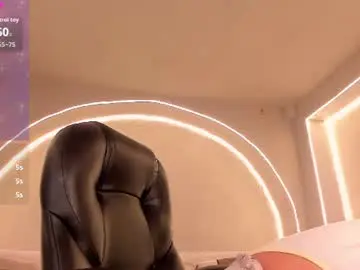 Lisaflowersx  live sex cam