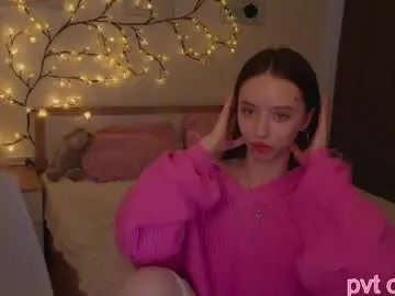 Poopl_19  live sex cam
