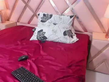 Scarletttoush  live sex cam
