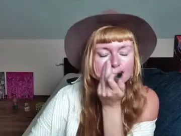 Applejus  live sex cam