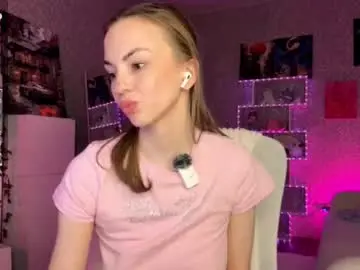 Berry_buns  live sex cam