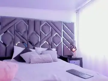 Chloebelle_  live sex cam