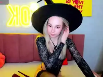 Daisymellifluous  live sex cam