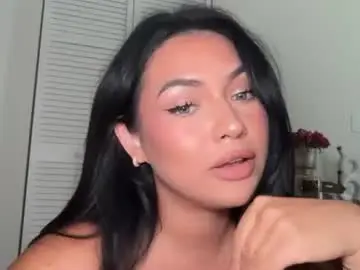 Heysofiacollins  live sex cam
