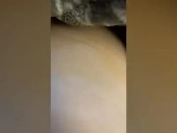 Hottie121369  live sex cam