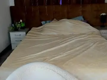 Kiki_shanel  live sex cam