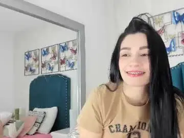 Madeleyne_martinez  live sex cam