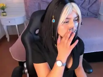 Maya_rivers  live sex cam