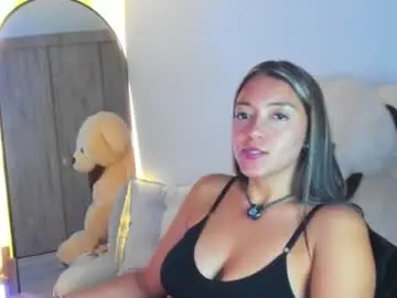 Miaglowvelvet  live sex cam
