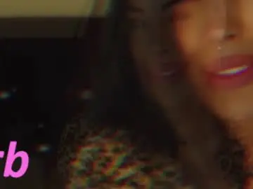Mynismuse  live sex cam