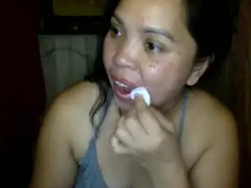 Puke_maru  live sex cam